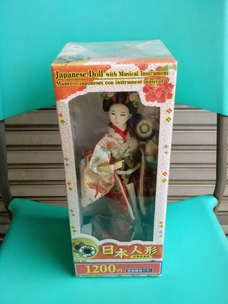 Boneka Jepang Geisha
