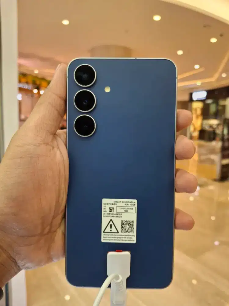 READYY NEW SAMSUNG GALAXY S25FE