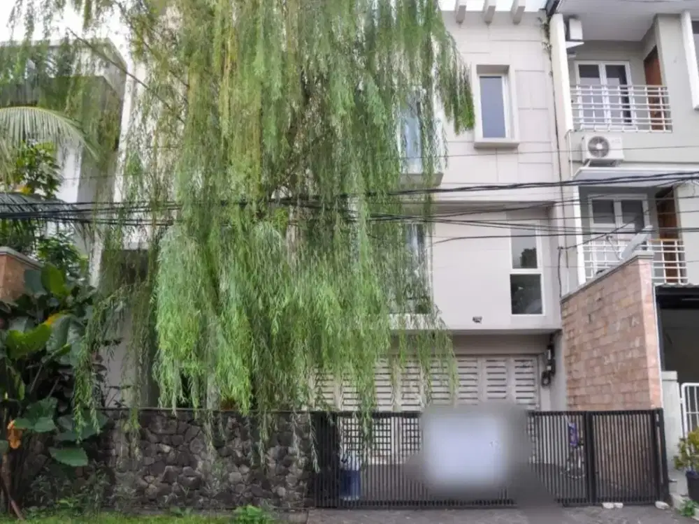 RUMAH DIJUAL DI GANDARIA KEBAYORAN BARU JAKARTA SELATAN