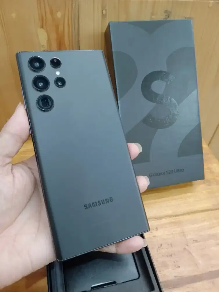 Samsung S22 ultra 12/256Gb SEIN