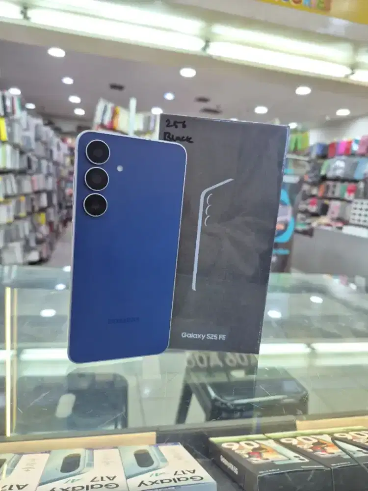 Samsung Galaxy S25fe 5G 8/256 Baru