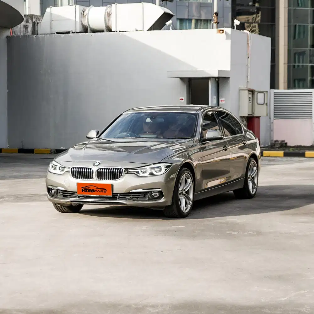 Bmw 320i luxury LCIAT 2018