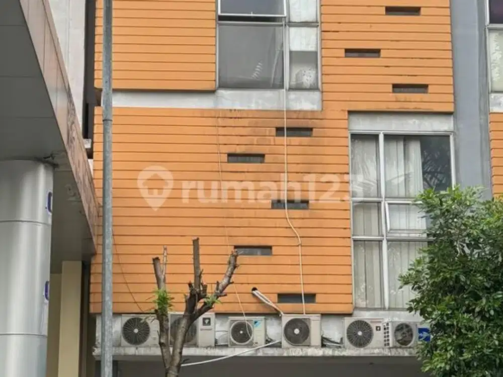 Ruko  3 Lantai di Cinere Bellevue, Investasi Cerdas dengan Potensi Besar!