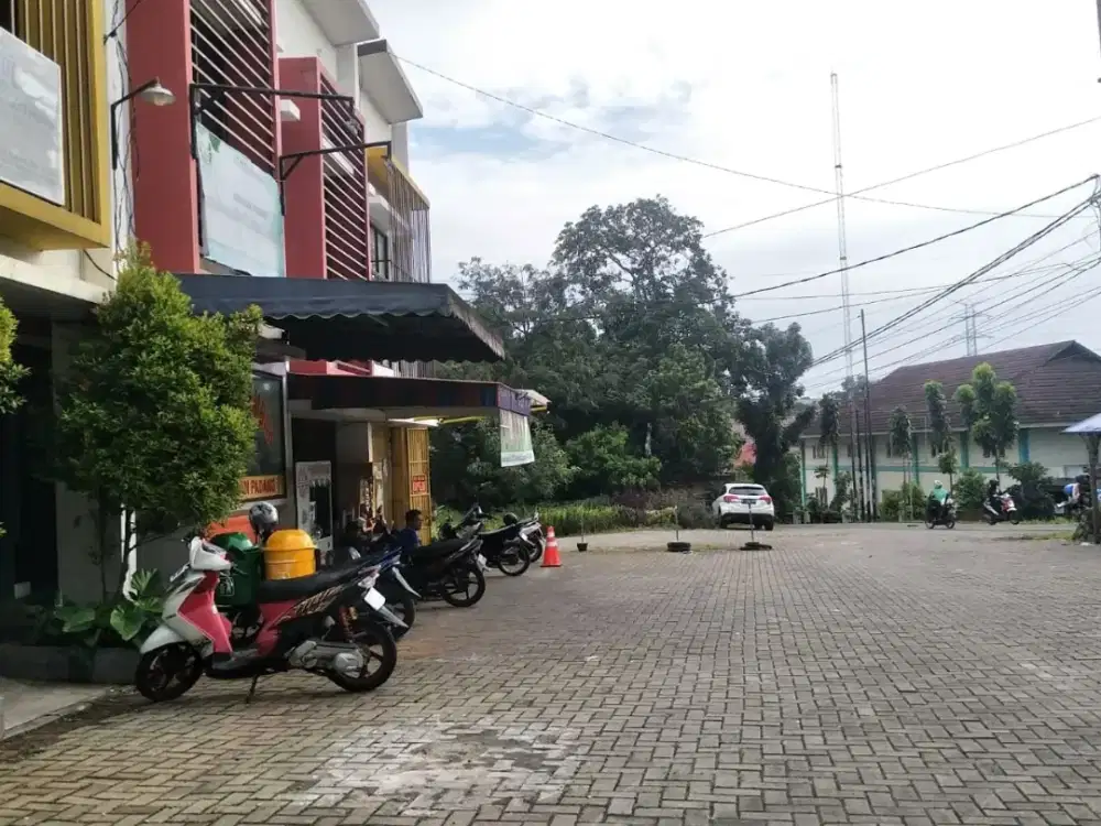Dijual Cepat Ruko 2 lantai parkir luas di Pondok Ranji mepet Bintaro