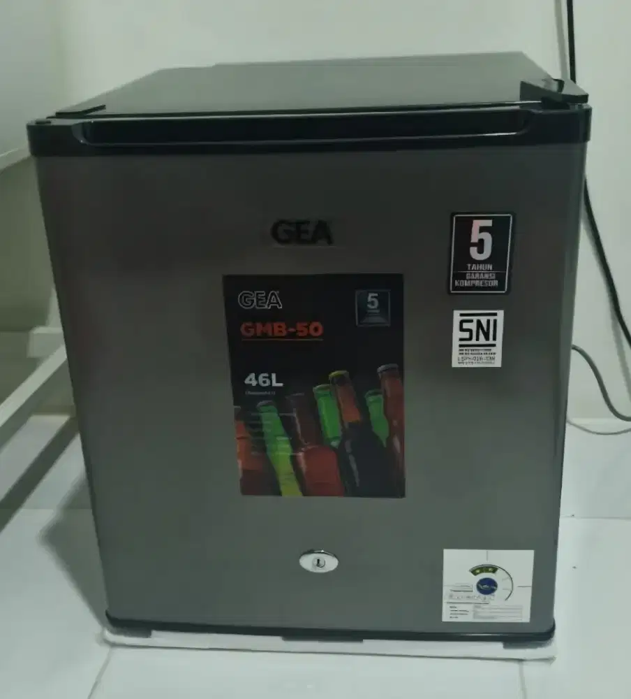 Kulkas mini Gea 50 Ltr