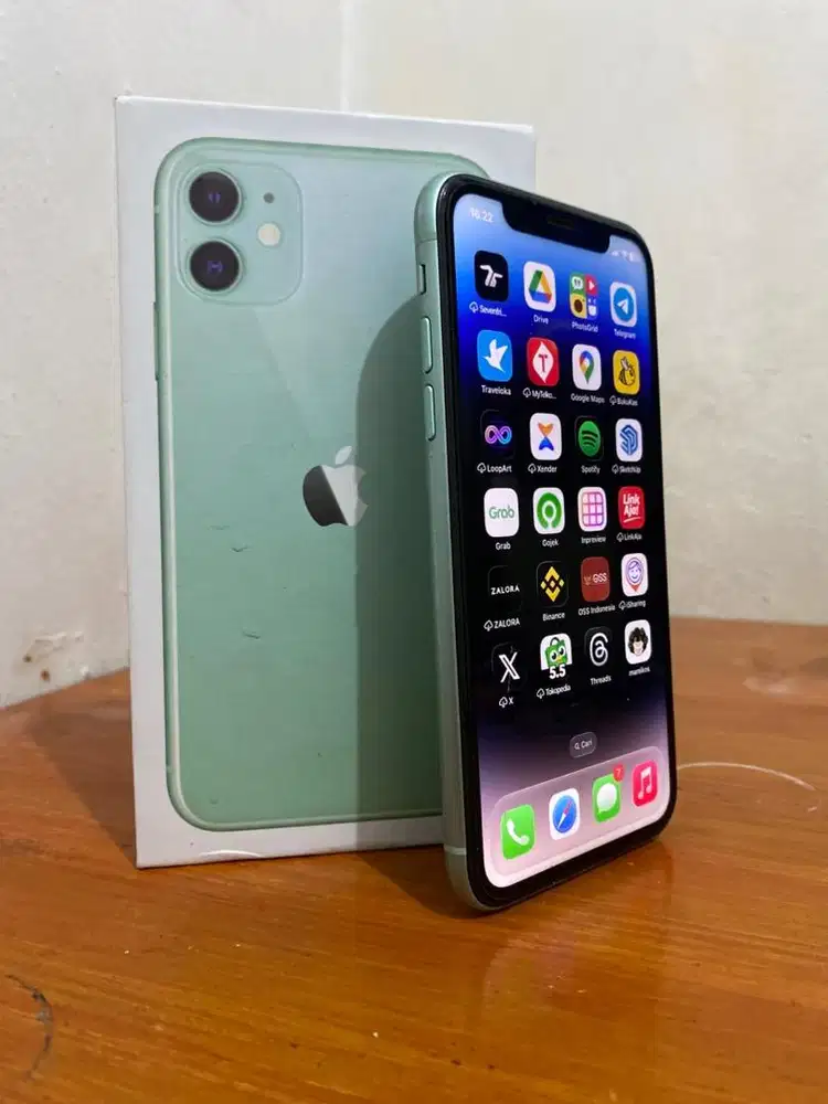 Iphone 11 64gb Bea Cukai (setara ibox) permanen