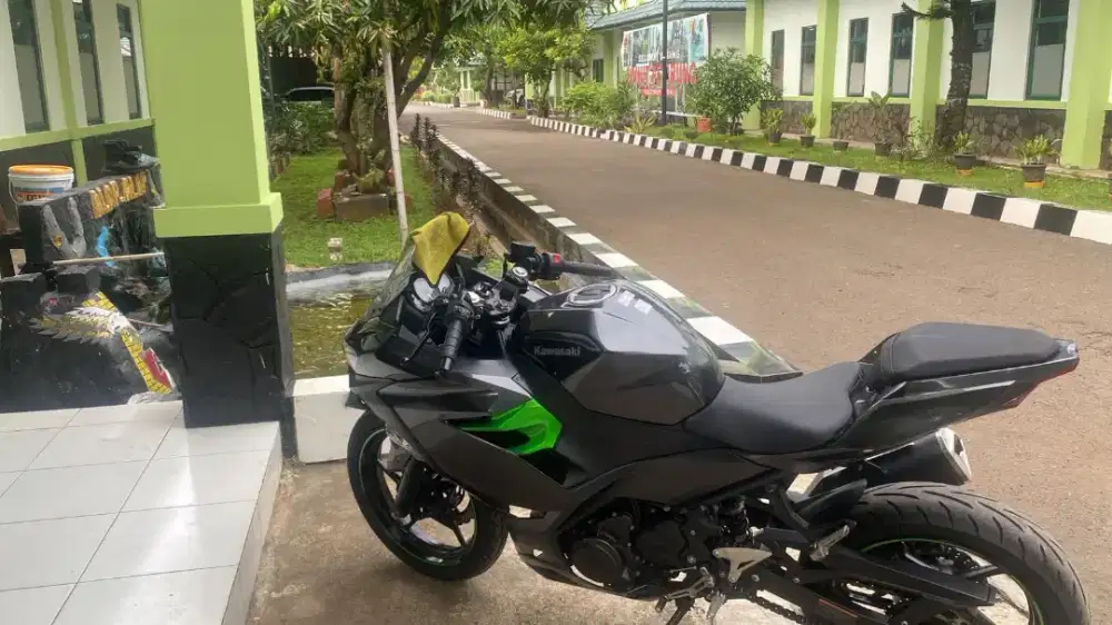 Ninja 250 SE New