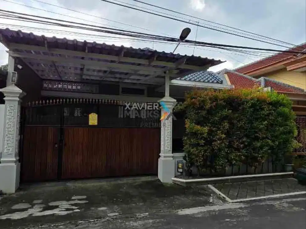 rumah terawat strategis murah jalan buah kawi klojen malang