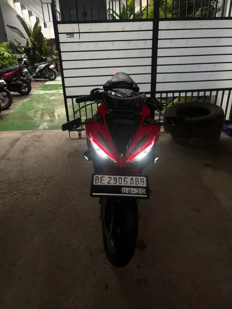 Honda cbr 150 r