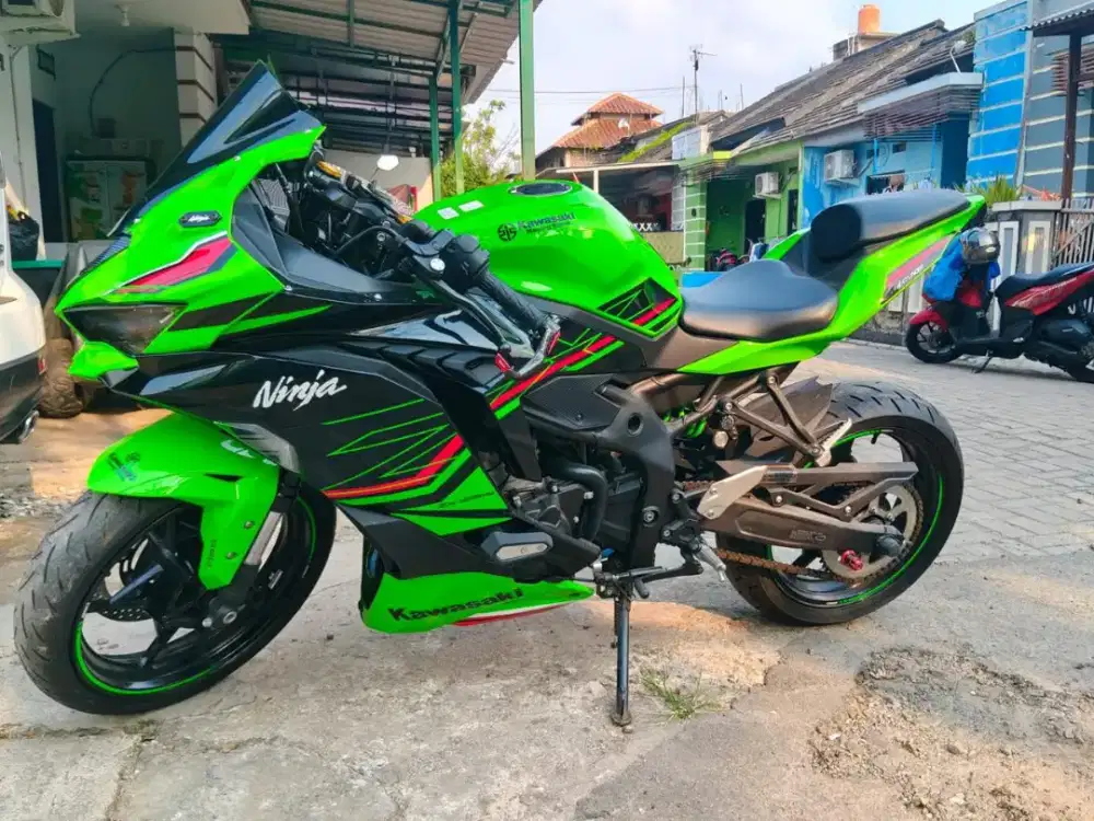 Kawasaki Ninja ZX-25RR 2023