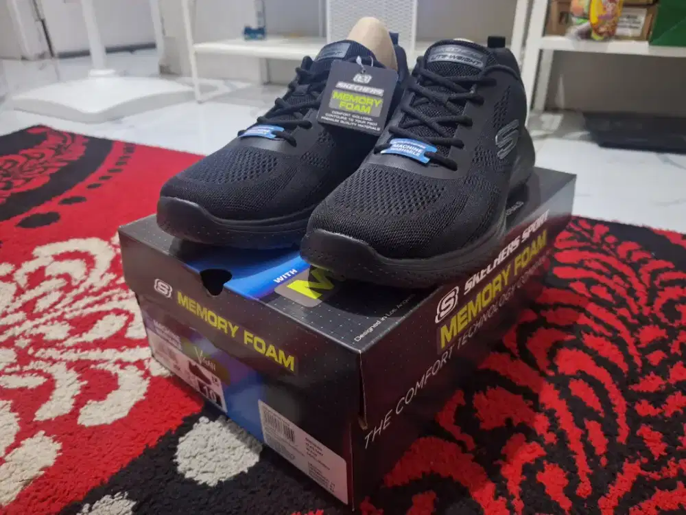 Sepatu sneaker skecher lite weight size 43 original