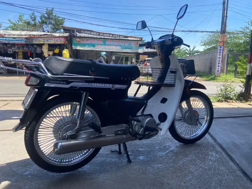 Honda Astrea Legenda 2002 Classic