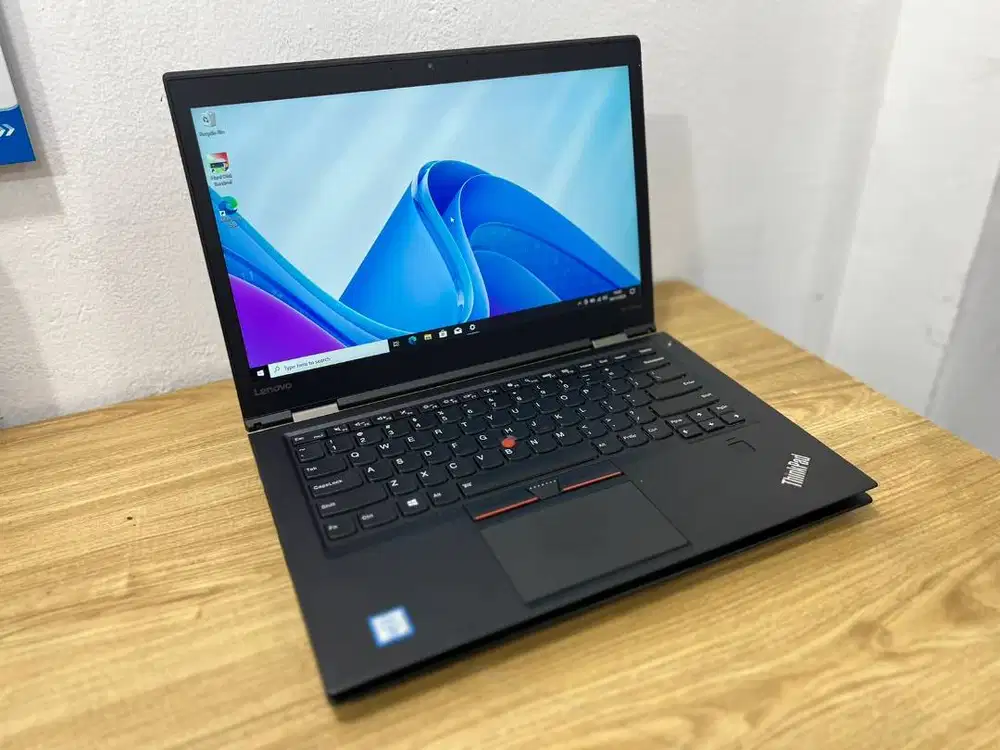 Laptop Lenovo Thinkpad X1 Carbon Core i7 Gen 6 RAM 16/256gb ringan wj