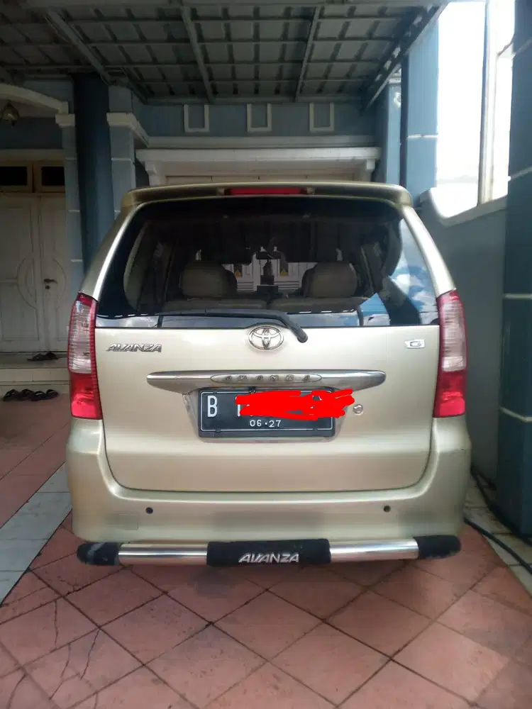 Toyota Avanza 2004 Bensin