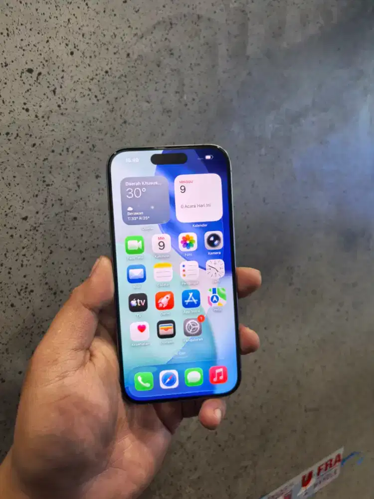 IPhone 15 pro 1tb ibox