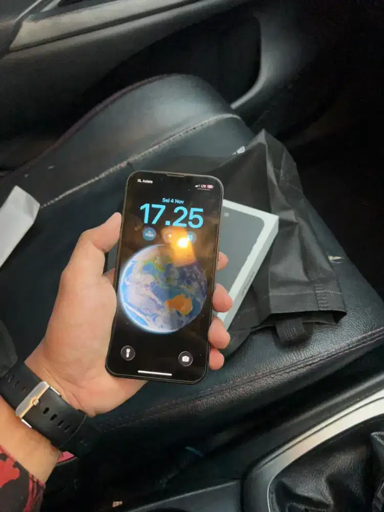 Dijual IPhone 13 128