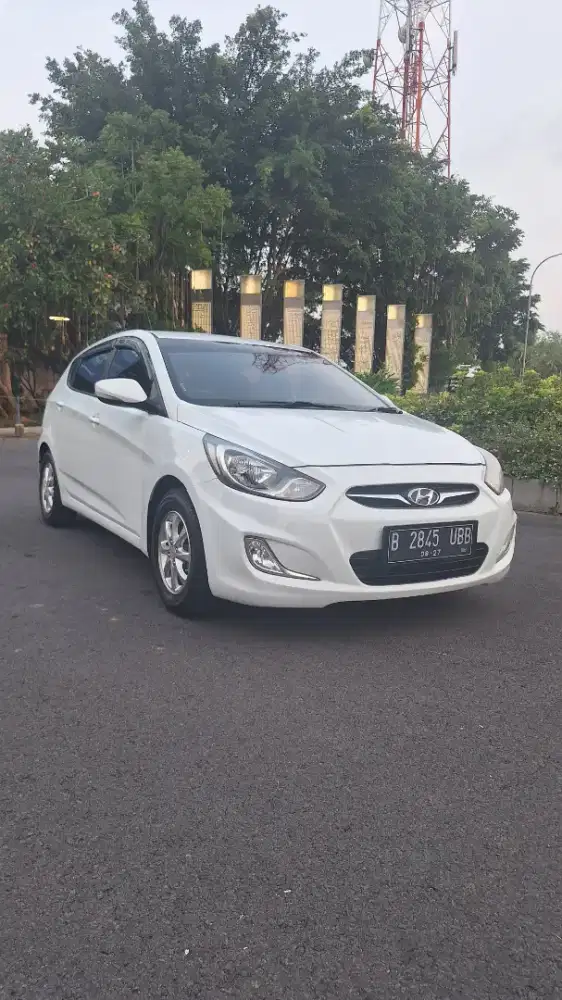 Hyunday grand avega matic 2012
