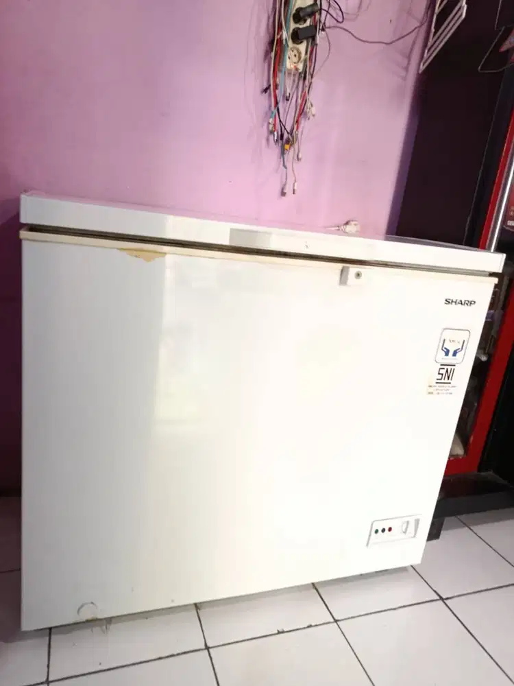 Freezer murah sharp