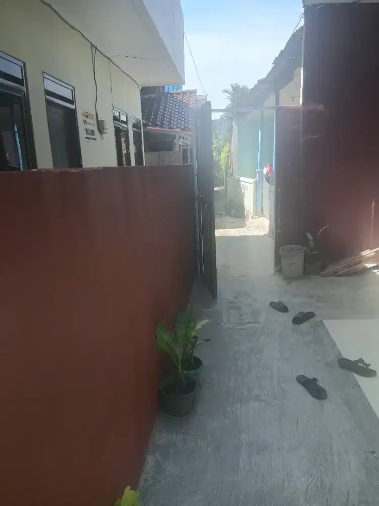 Rumah kontrakan 3 petak