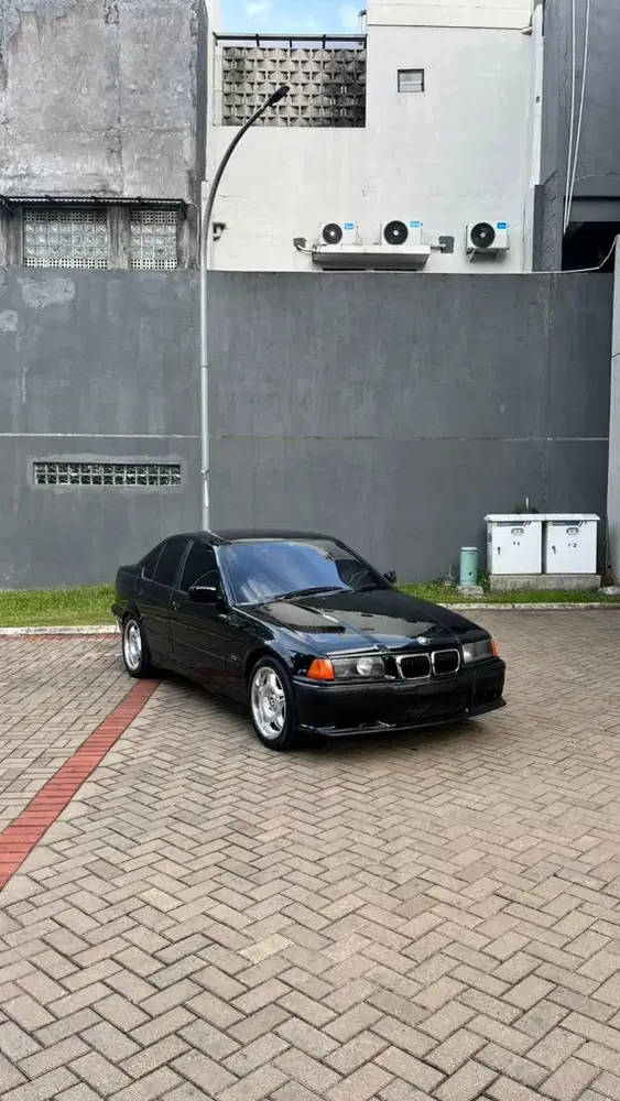 BMW 323i manual 1997 fresh