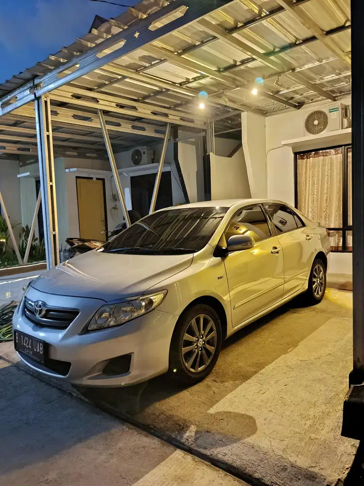 Toyota Corolla Altis 2010 Bensin