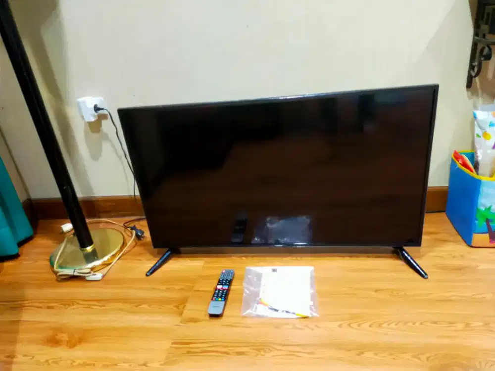TV LED Coocaa 42 Inch Full HD Dolby Audio – Kondisi MATI LAYAR