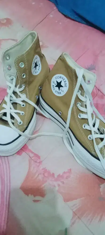 Jual sepatu baru dipakai 2 kali