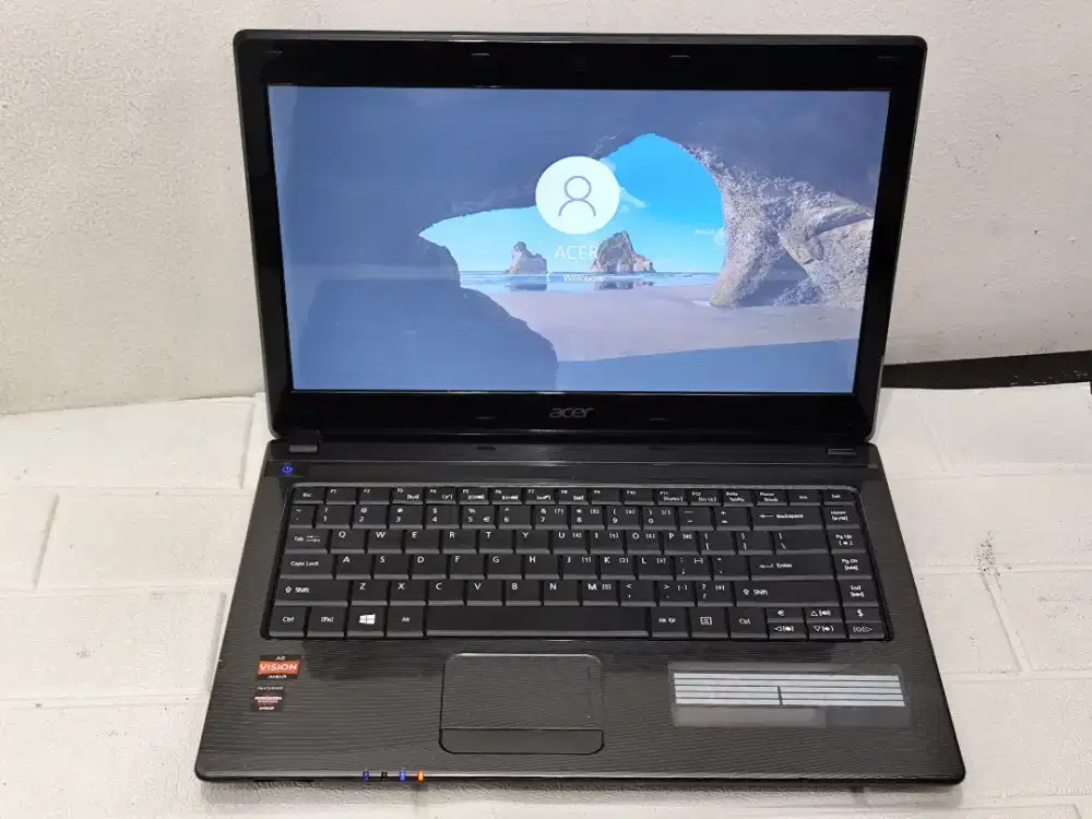 Aspire-E1-451G /Processor AMD A8-4500M/Ram 8GB /SSD 128GB