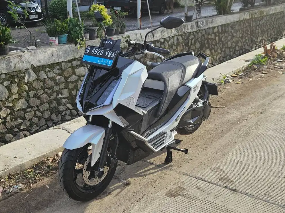 Alva Cervo Warna Putih (2024) Murah Meriah