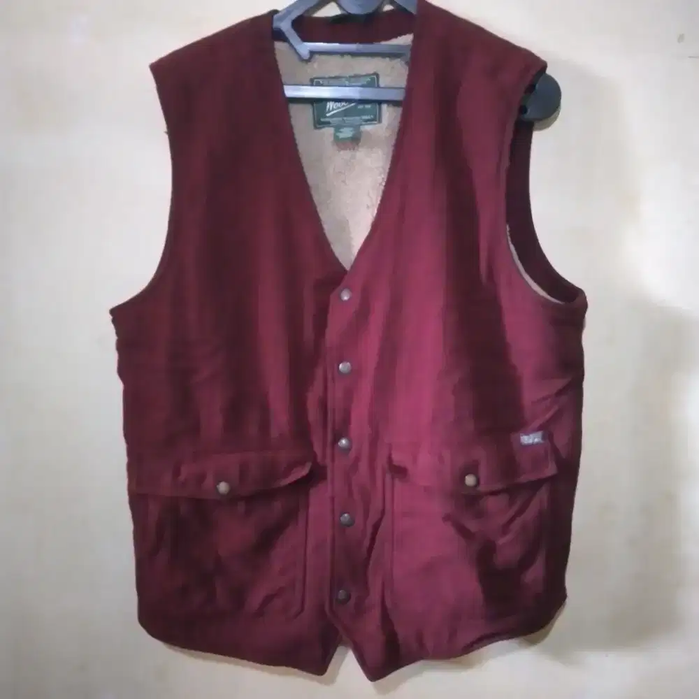 Rompi pria woolrich tetton wool vest red n green