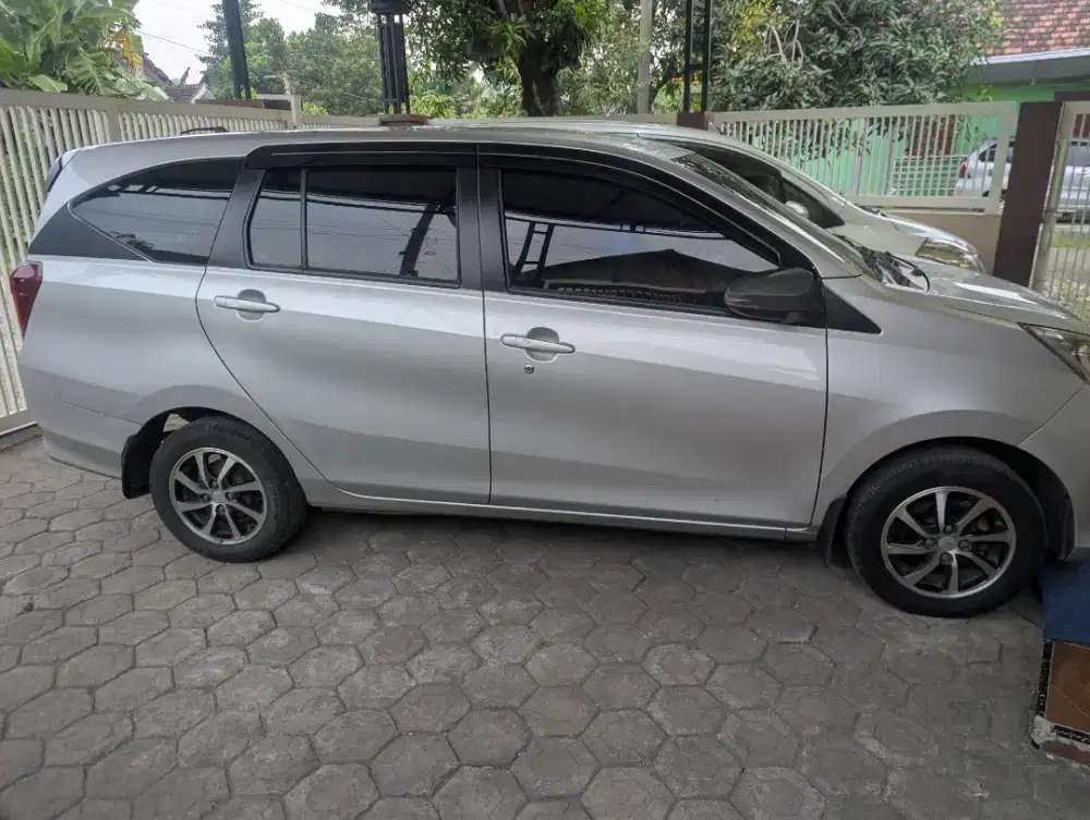 Daihatsu Sigra Type R 1.2 Manual