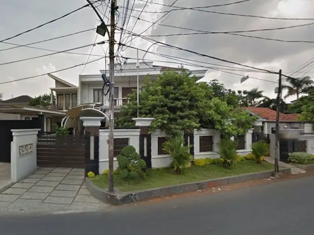 Rumah 2 Lantai di Pondok Labu, Hanya 5 Menit ke Tol Andara