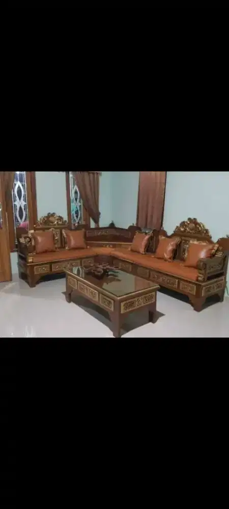 Lemari partisi penyekat ruangan