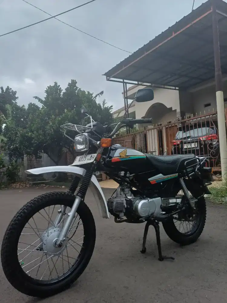 Honda Win 100 siap Touring.