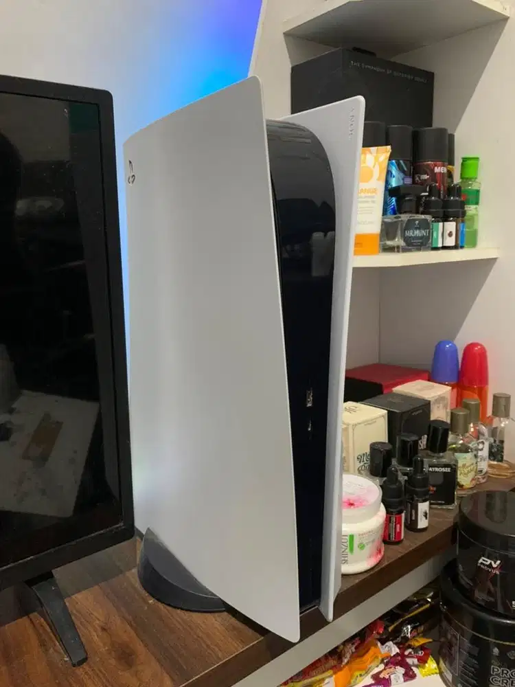 Jual PS5 Disc Edition Mulus Fullset Garansi Resmi – Siap Main