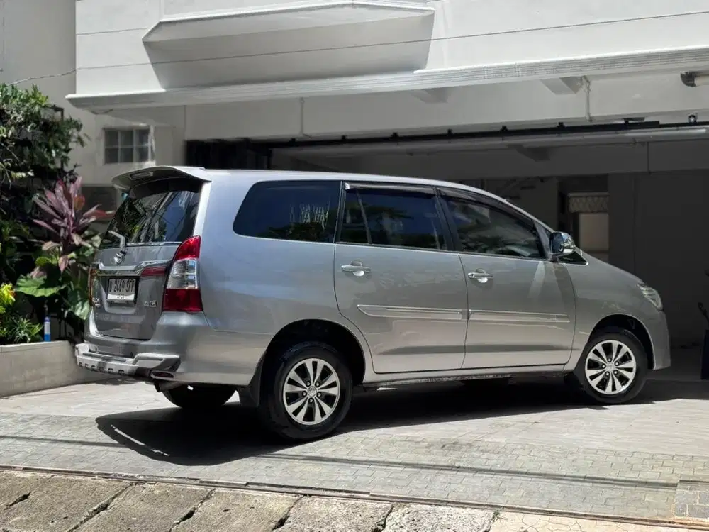 Innova Barong 2KD last edition 2015 2.5 G AT tangan 1