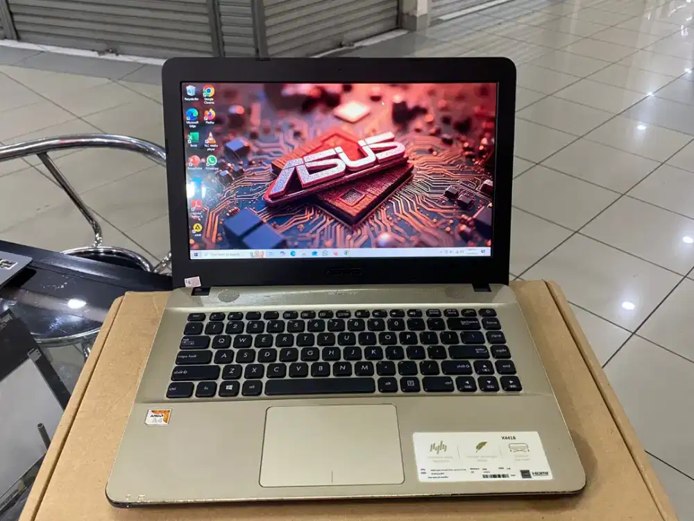 Laptop Asus X41BA Processor AMD A4-9125 RADEON R3 /Ram 4GB / HDD 320GB