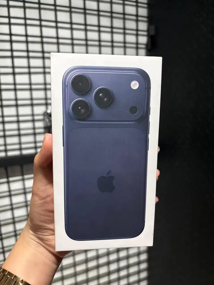 READY 1 UNIT IPHONE 17 PRO 256