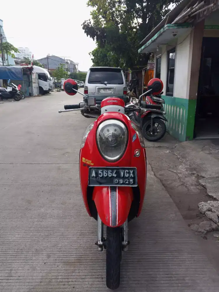 Honda Scoopy ISS Th 2015 Kondisi Gress Surat Lengkap Exs Wanita