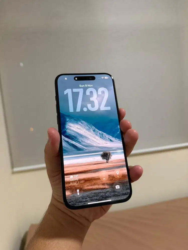 iPhone 15 Pro Max 256 GB - ex iBox OKE punya