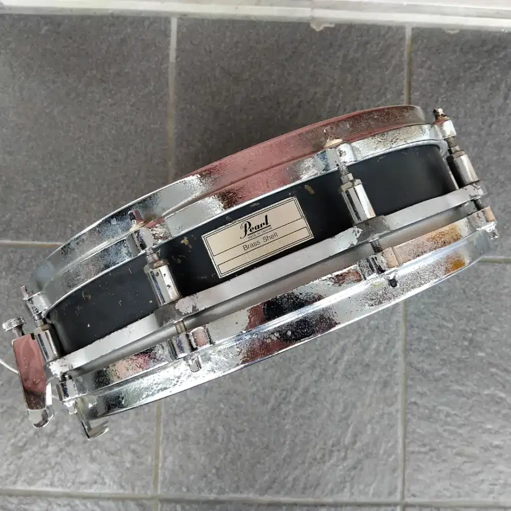 SNARE DRUM PEARL FREE FLOATING BRASS