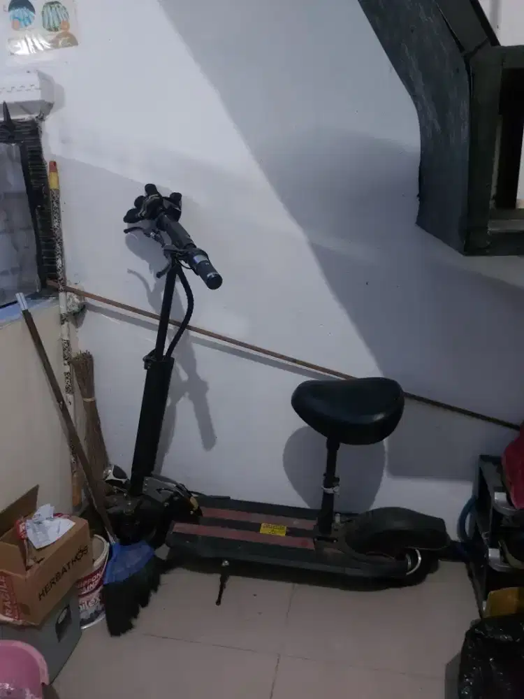 SCOOTER LISTRIK SEALUP Q8