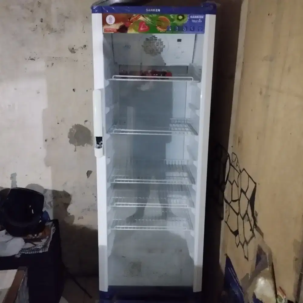 Di jual showcase merk sanken