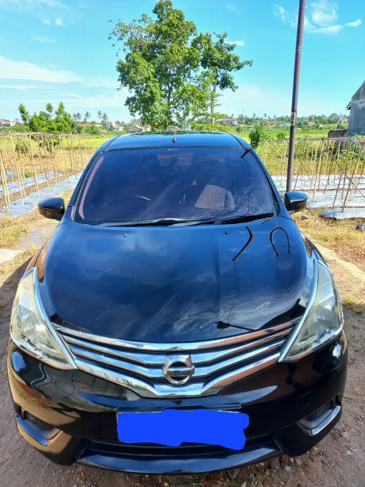 Dijual Grand Livina 2015