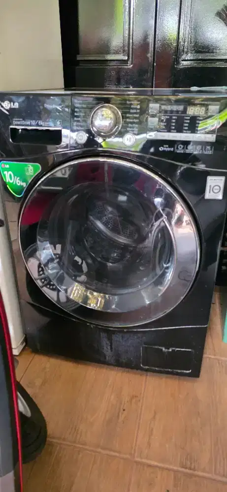 Mesin cuci LG front load