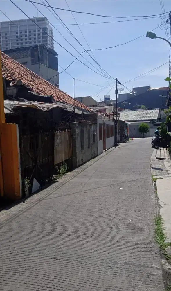 Cash Only Di jual Super Murah Rumah Tua Di Glodok Taman sari Jakbar