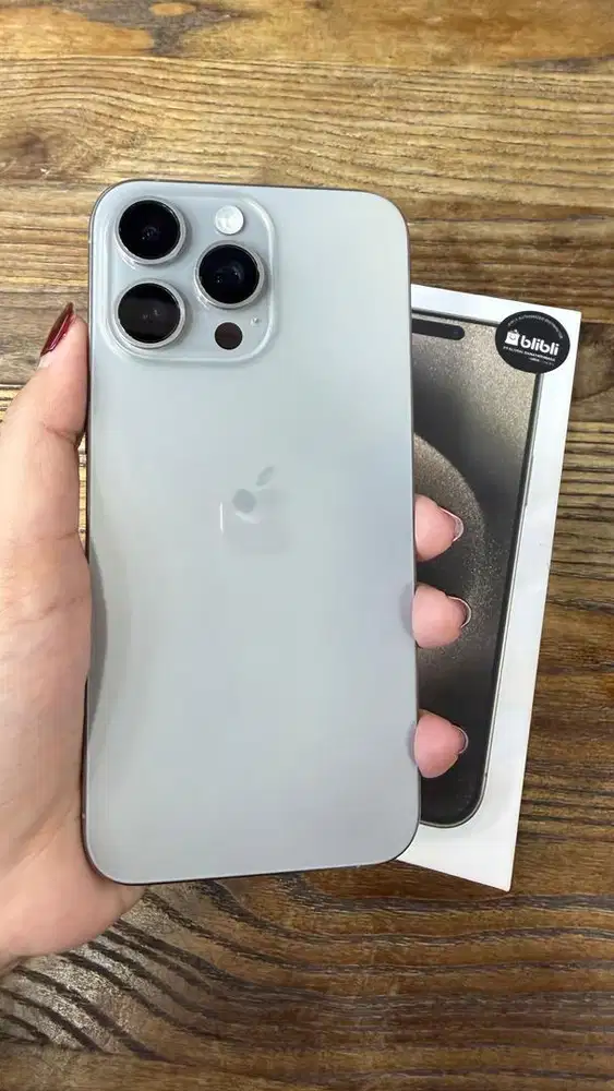 Second iphone 15 promax 1tb space natural titanium garansi resmi
