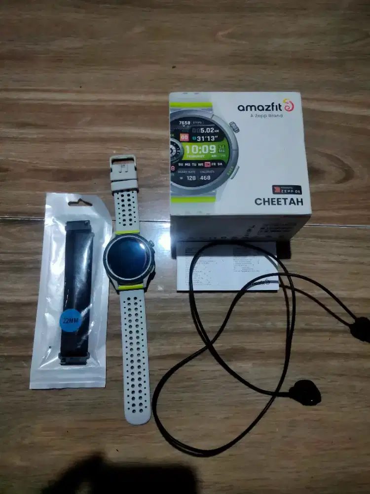 Smartwatch Amazfit Cheetah Round FULLSET LIKE NEW