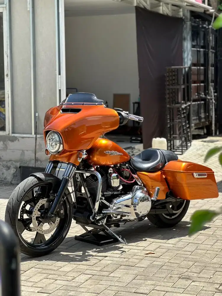 STREETGLIDE SPECIAL RUSHMORE ORIGINAL COLOUR KM8rb VIN5HD FULL ACC