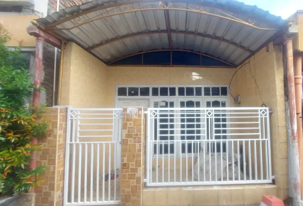 DIKONTRAKKAN/DISEWAKAN RUMAH PER/TAHUN